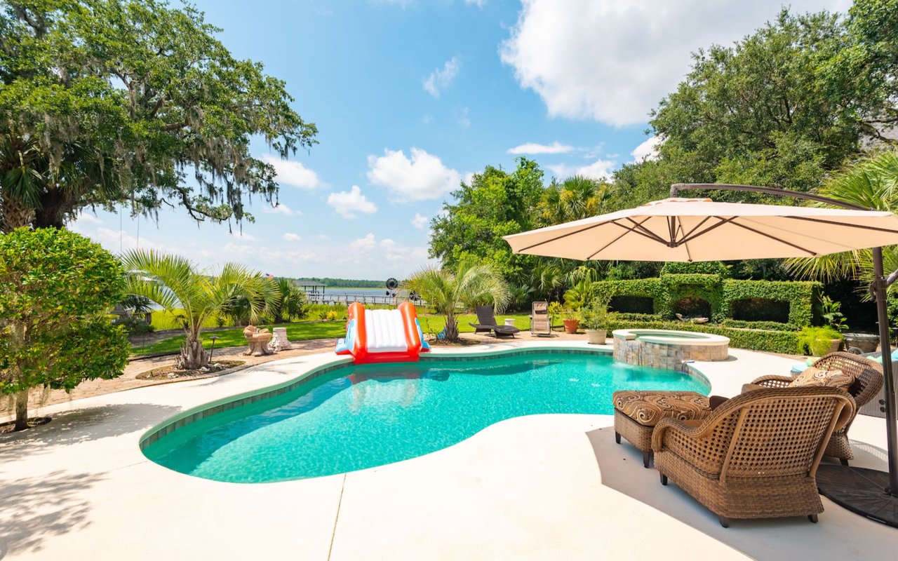 For Sale – Homes with a Pool
