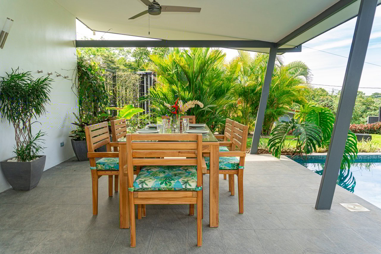 Cozy Turnkey 3-Bedroom Home with Pool in Uvita