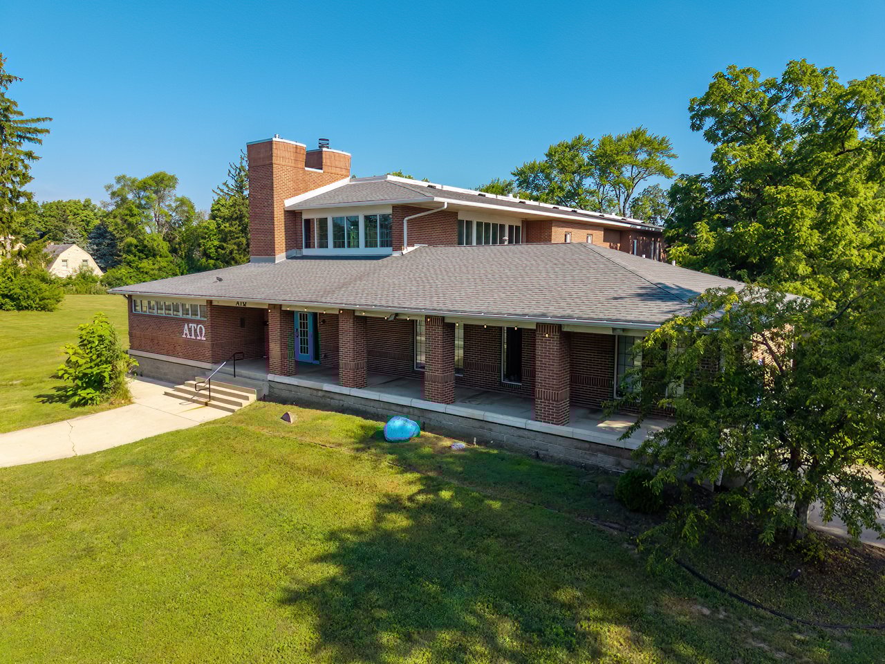 Ball State Greek House Goes to Public Auction