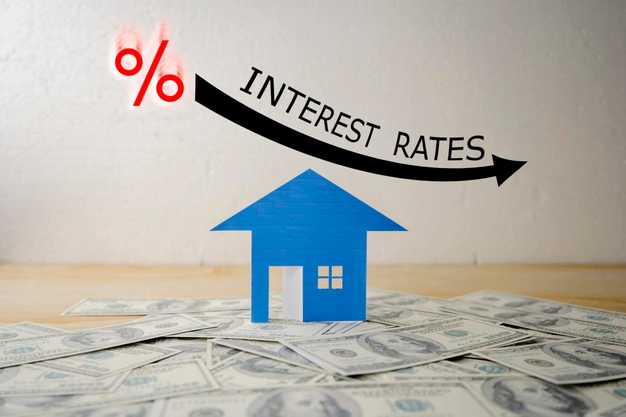 Should You Buy a Home Now or Wait for Lower Interest Rates?