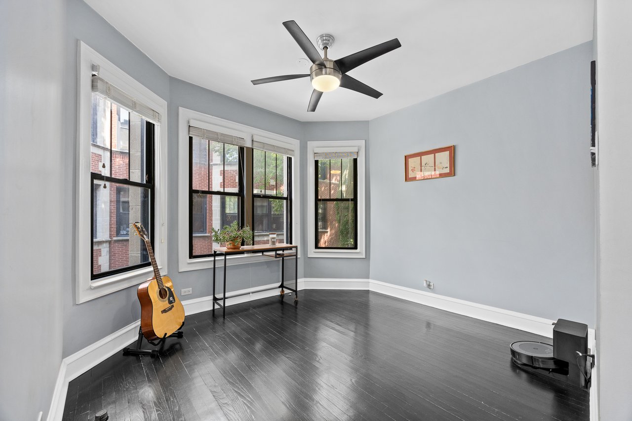 7631 N Eastlake Terrace Unit: 2A-3A