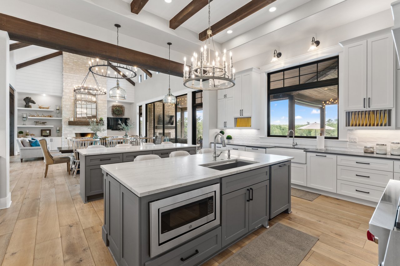 1457 Avenida High View