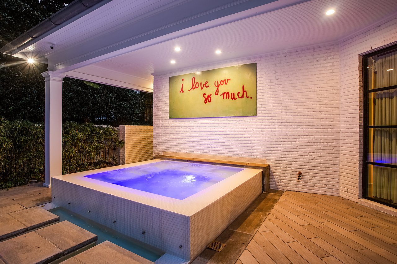 330 Tenney Cir
