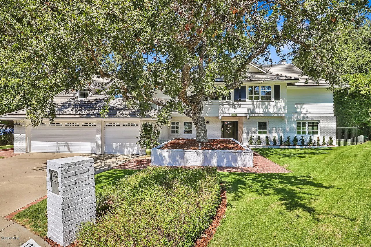 1707 School House Cir