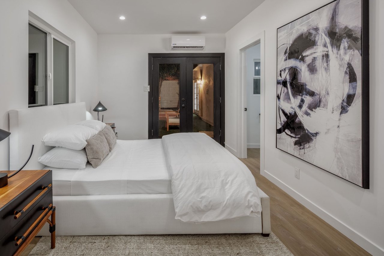 574 Mount Holyoke Ave