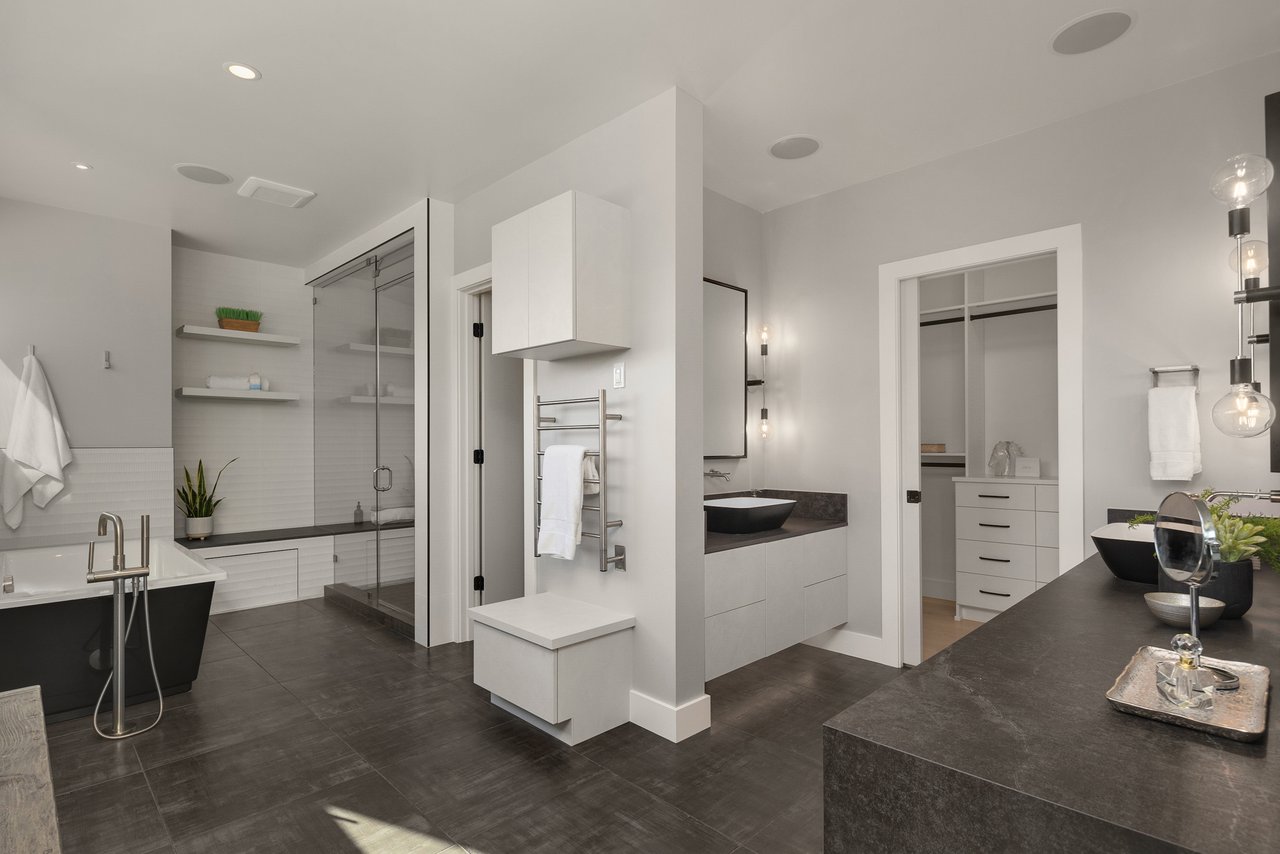 10410 NE 53rd Street