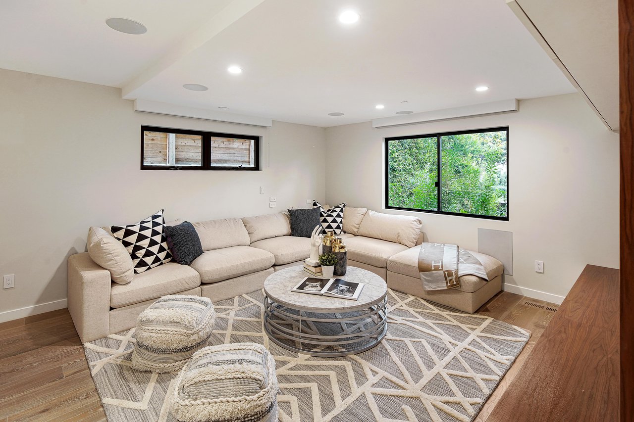 427 Palisades Ave