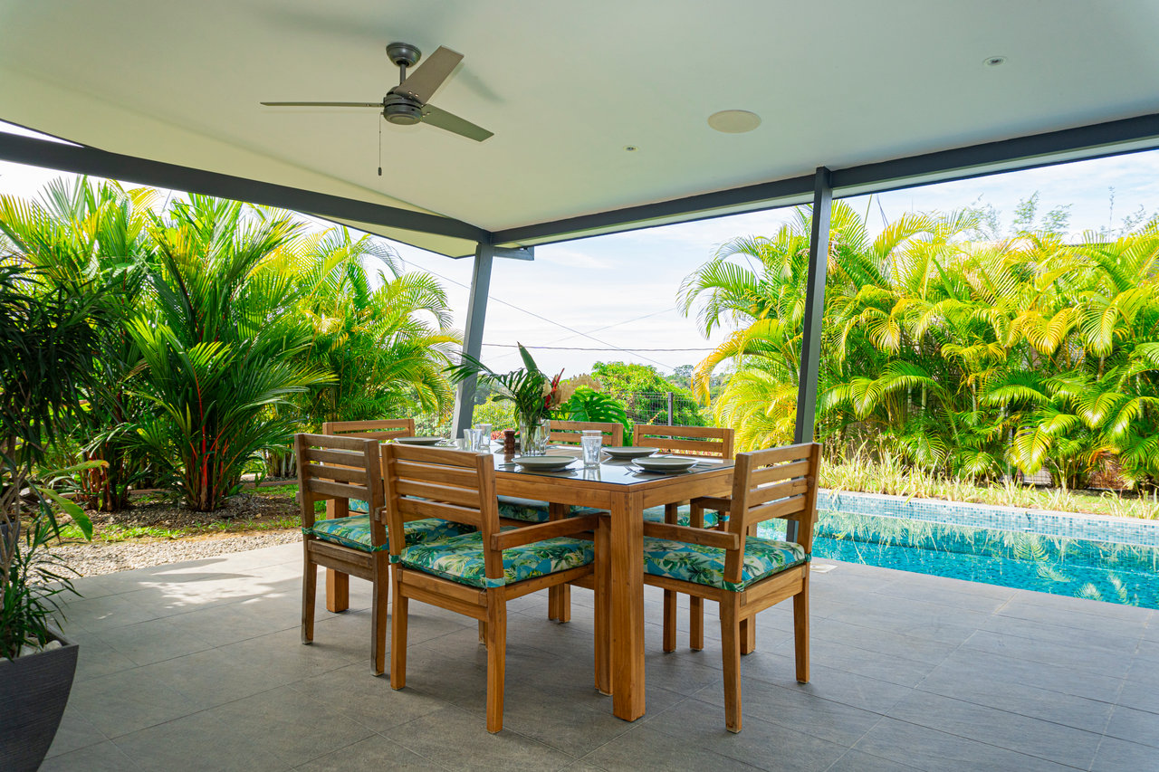 Cozy Turnkey 3-Bedroom Home with Pool in Uvita