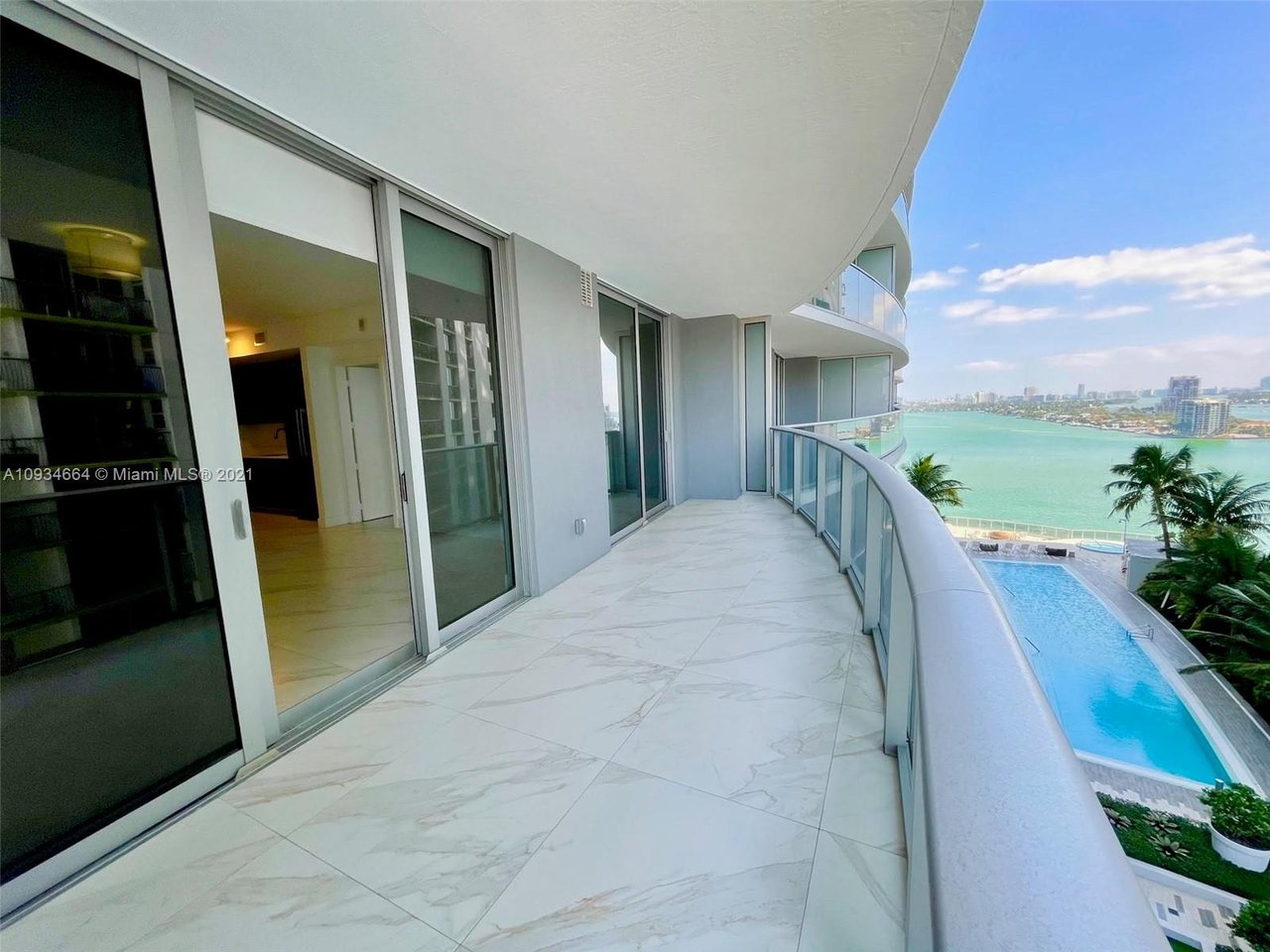 488 NE 18th St # 1802