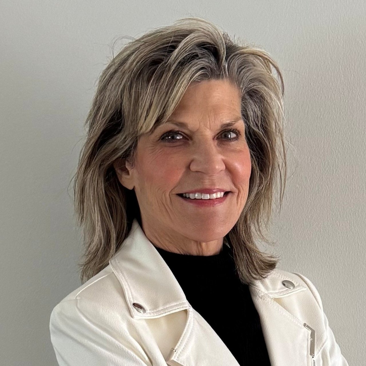 Judy Bronke Downers Grove, IL Real Estate Agent Headshot