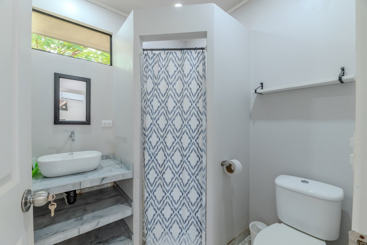 Multi-Family Compound, 4 Fully Furnished Units | 15 Minutes to the Beach