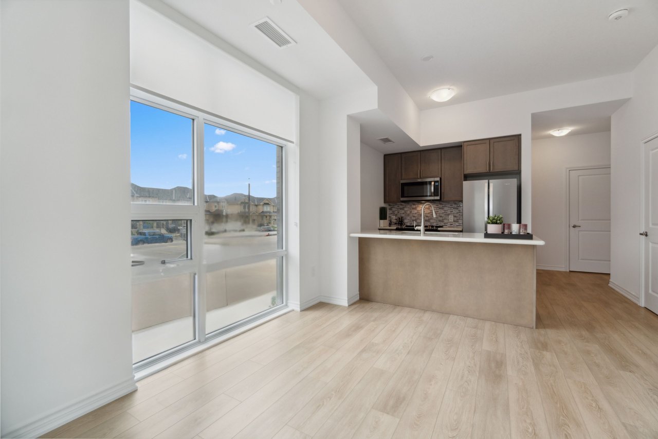 460 Dundas Street E Unit: 121