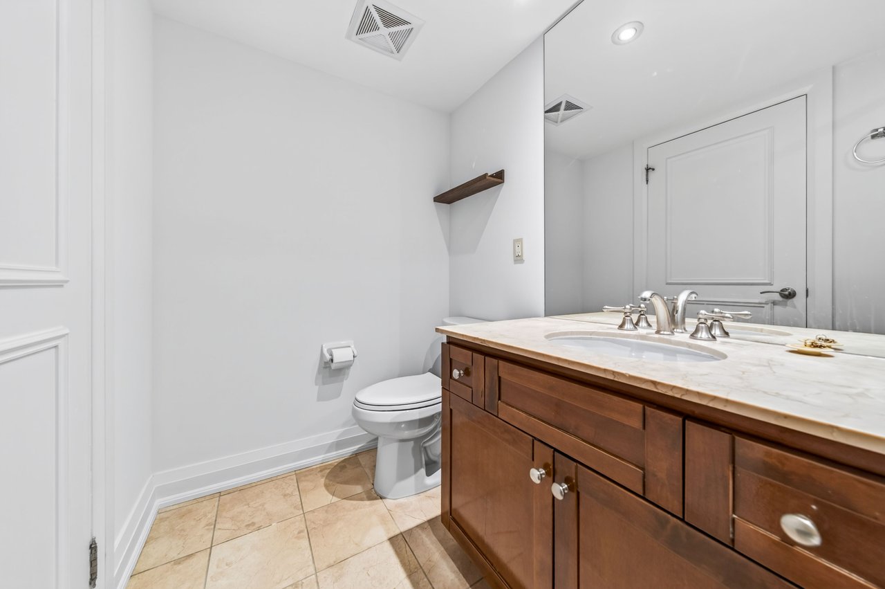 2737 Keele St 312