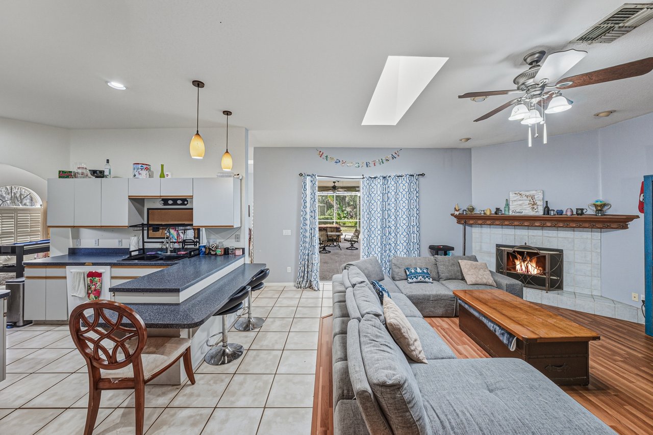 3926 Meadowlark Court