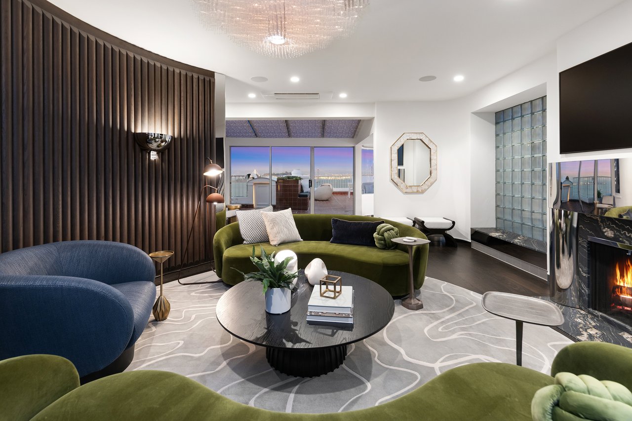 Telegraph Terrace View Penthouse!