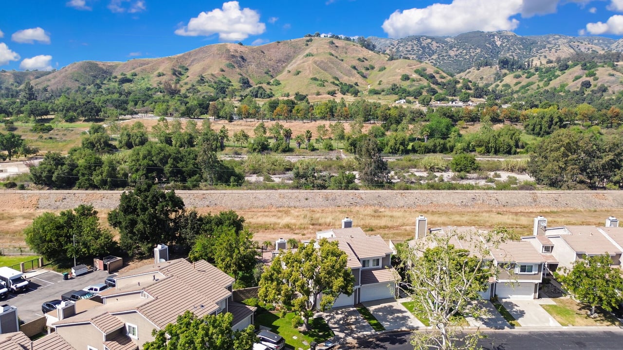 1247 Deer Creek