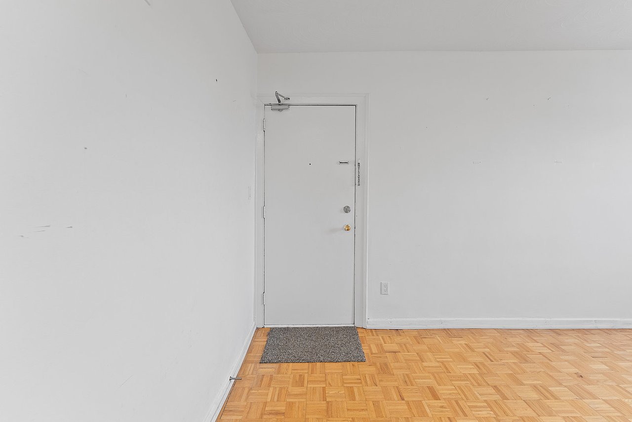 5 Crang Avenue Unit: 2