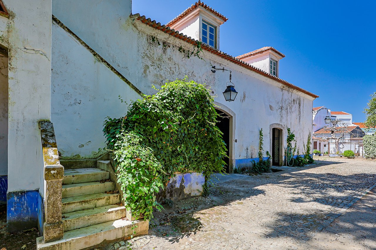 Magnificent 17th-Century Palace with  76,400 m² Estate Near Coimbra