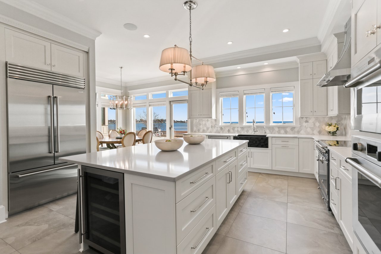 WATERFRONT LUXURY * PRIVATELY SOLD * RECORD SETTING PRICE