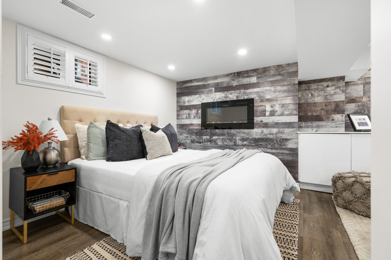 3 Phenix Drive