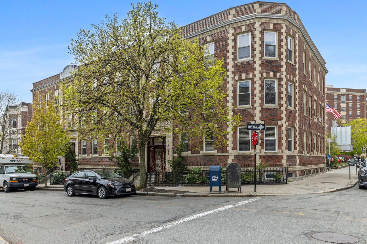 Coolidge Corner Condo
