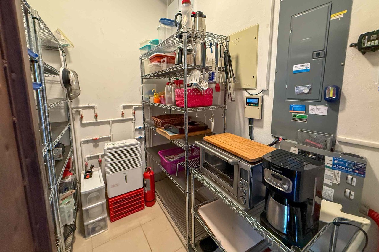 Panoramic Ocean View 4-Bedroom Home with Big Pool & Ample Space to Entertain in Ojochal Costa Rica