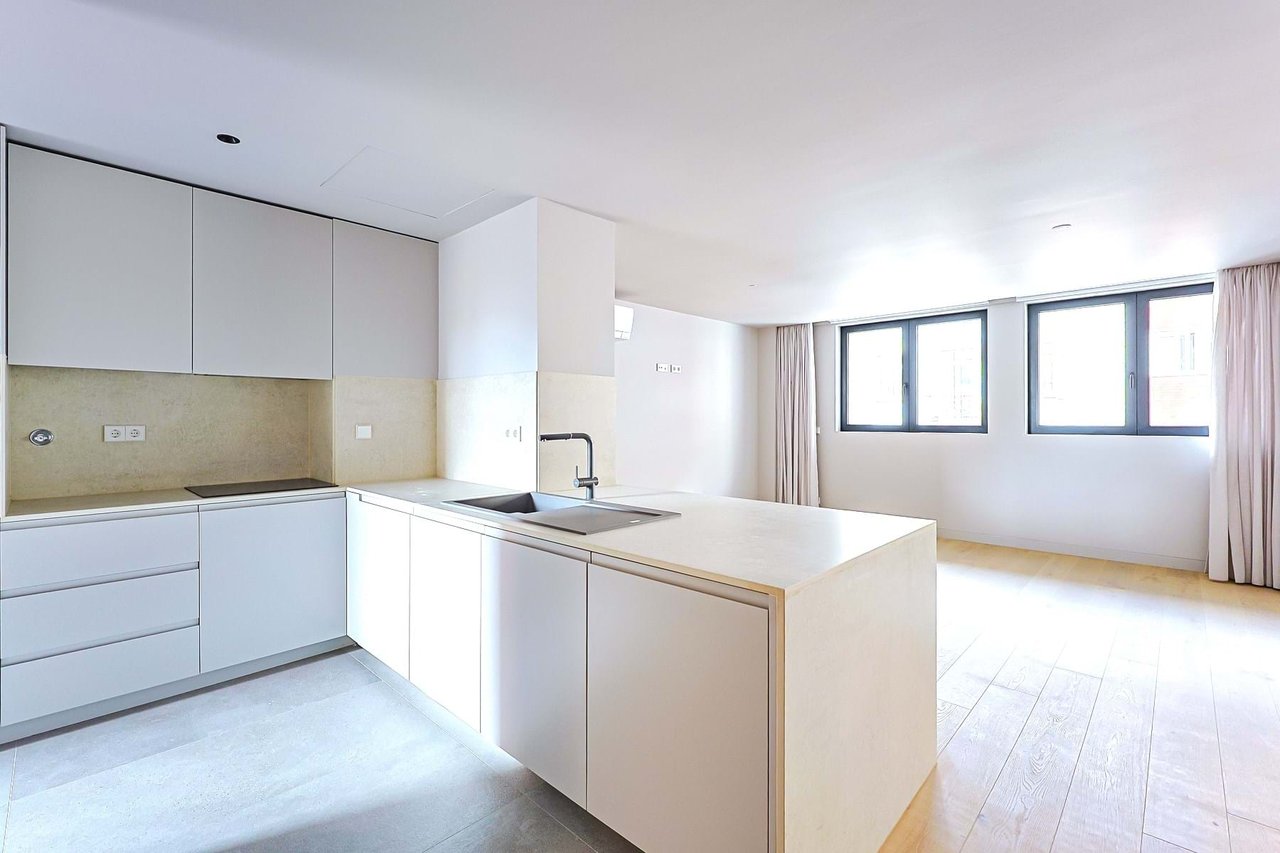 Stylish 2-Bedroom Apartment in the Heart of Lisbon with Exceptional Amenities