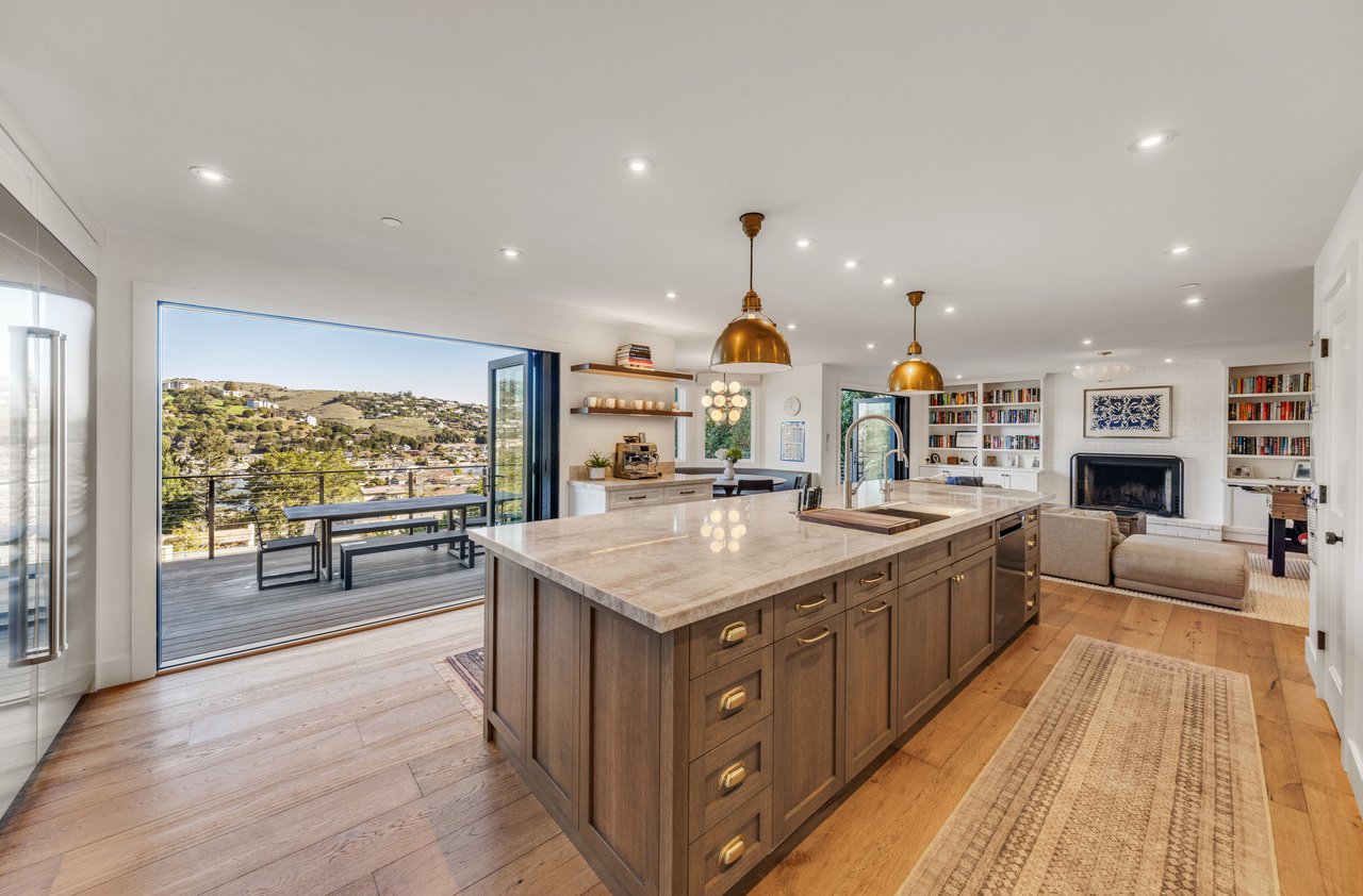 Stylish and Renovated Belvedere Beauty