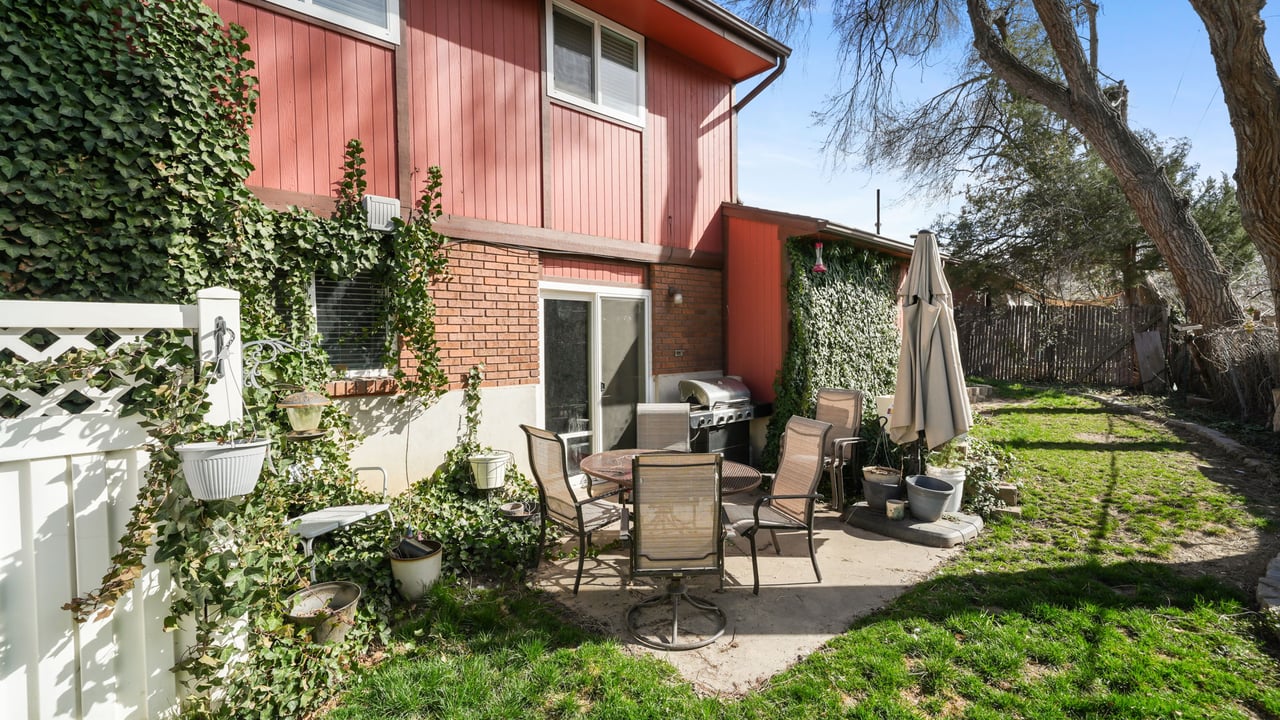 1801 E Norma Cir Salt Lake City, UT 84121