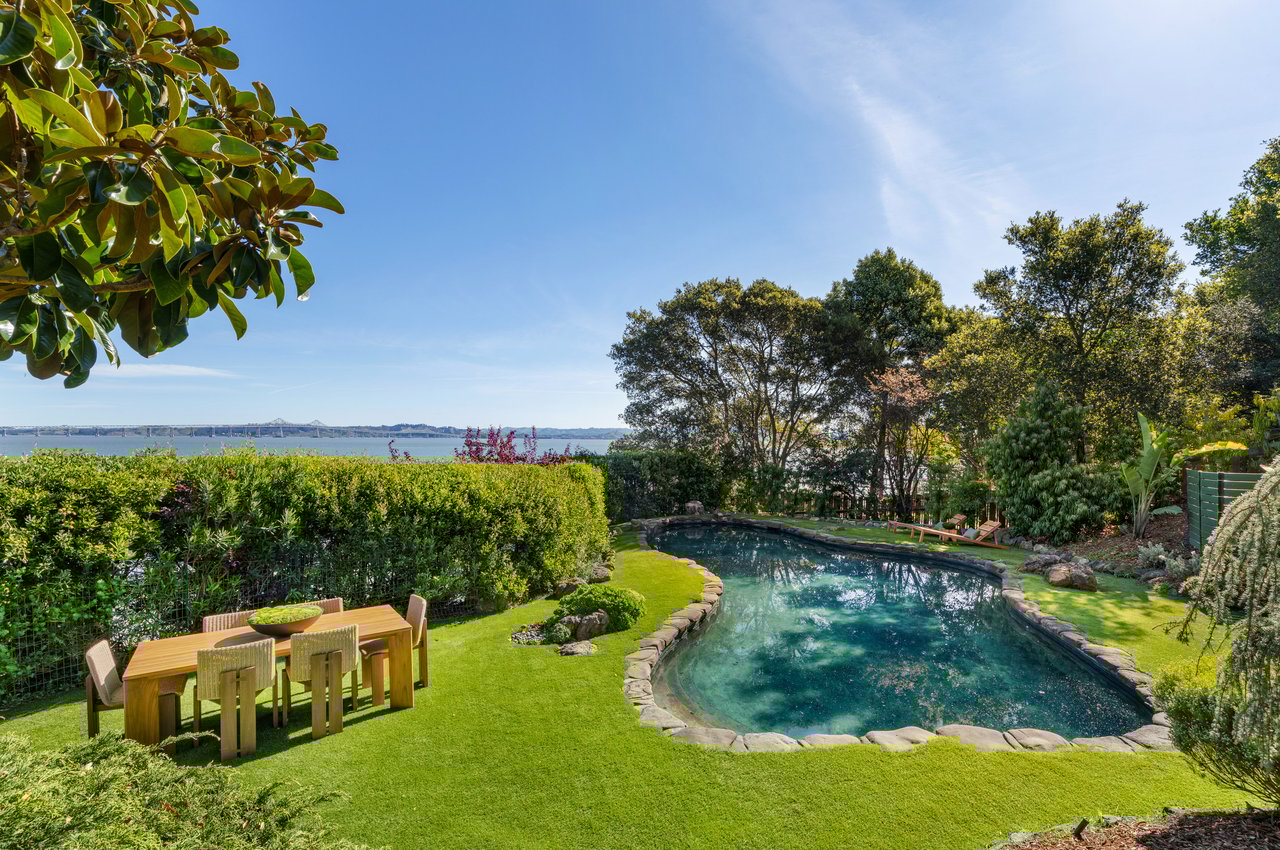Gated View Residence on the Water