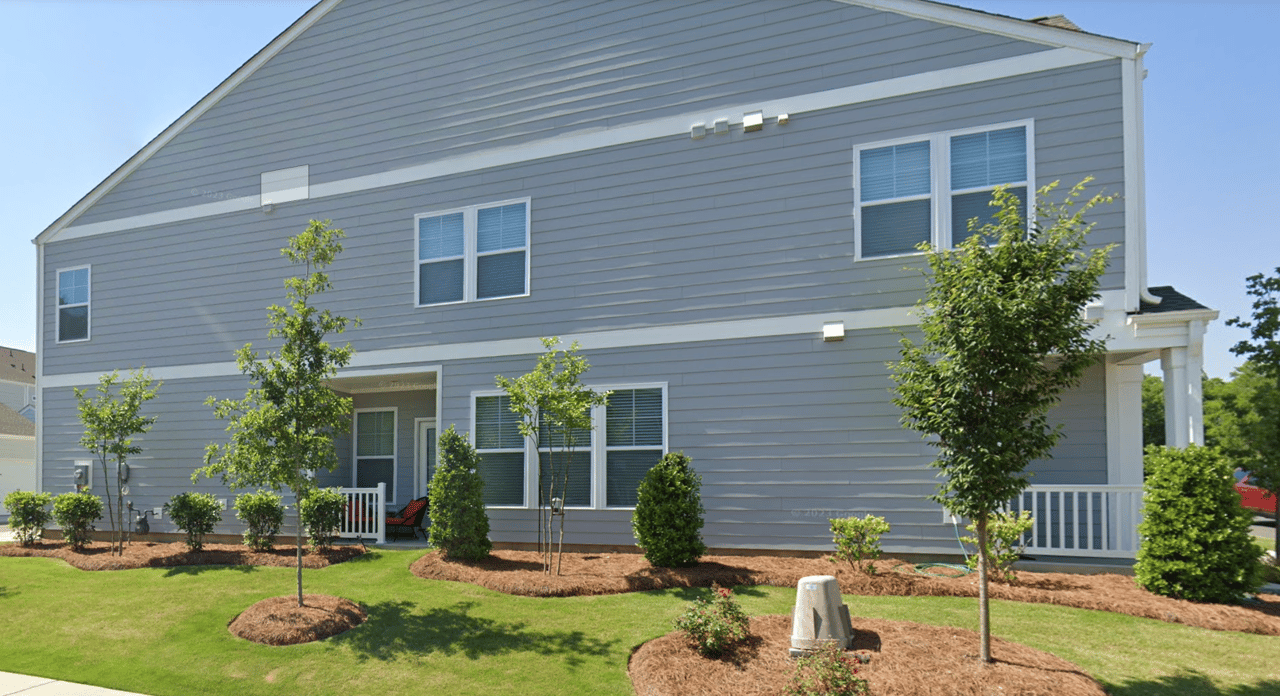 307 Johnston Dr
