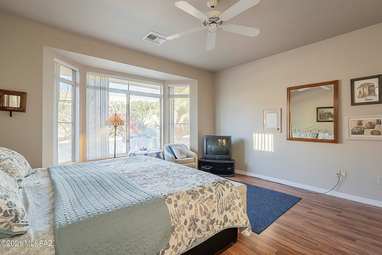 1345 E Royal Ridge Dr