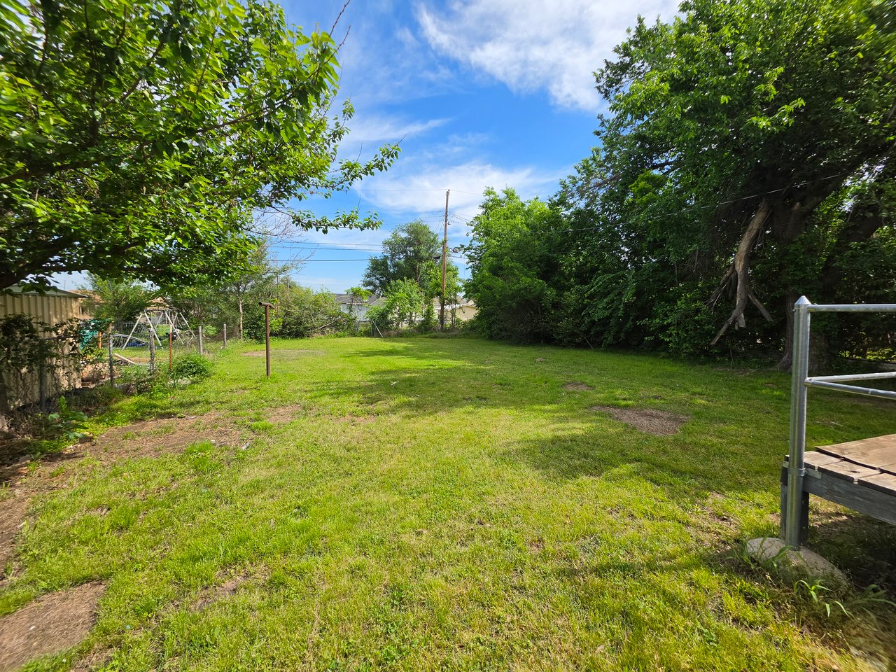 310 W 35th St