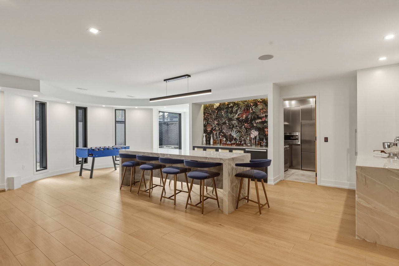 12 Winton Road