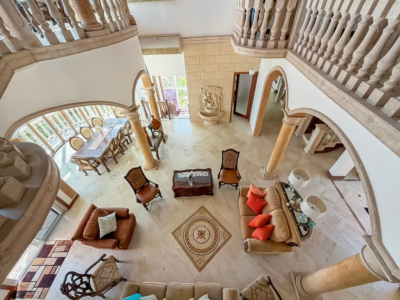 565 Parham Town 7 Bedroom Villa