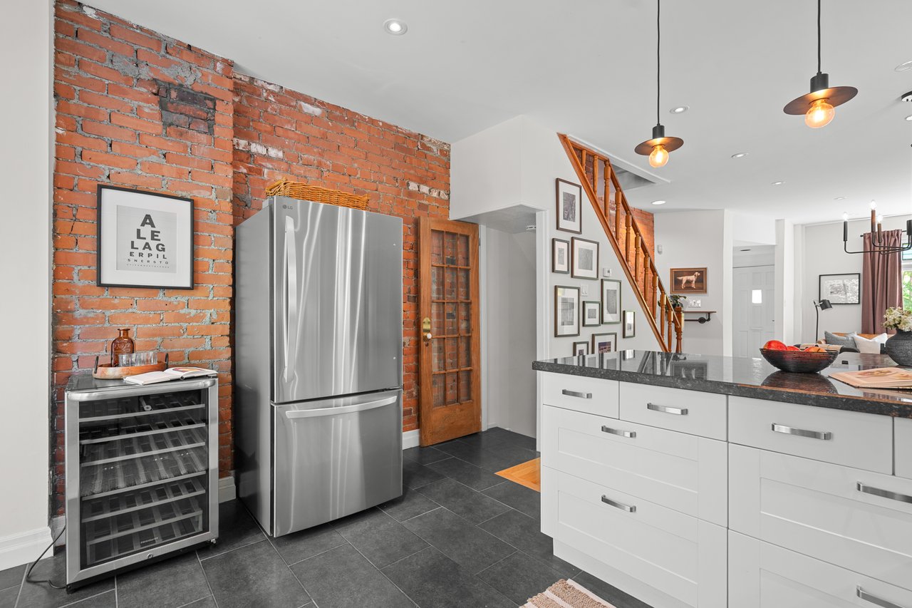 21 Bertmount Ave