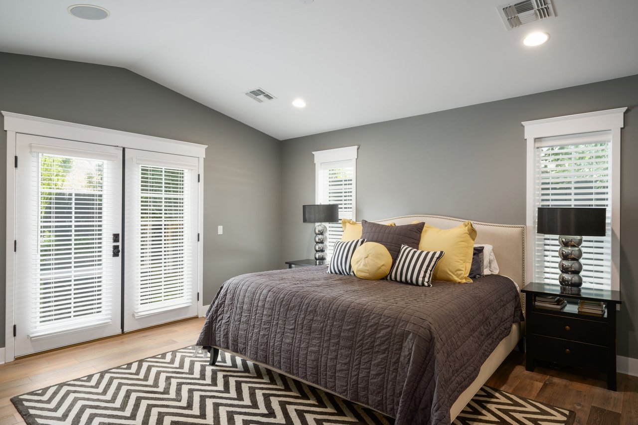 4618 E CALLE VENTURA