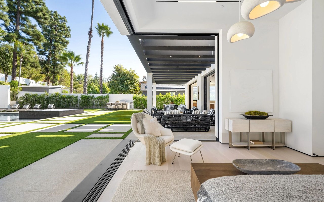 5 Ways To Upgrade Your Outdoor Living Space