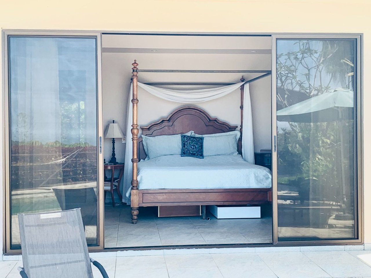 Ocean View Estate with Guest Cabins, Ojochal, Puntarenas