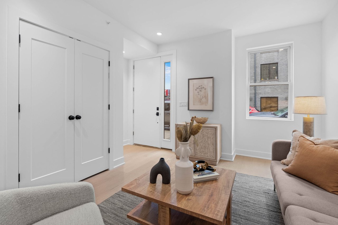 656 Fairmount Ave, Philadelphia, PA 19123