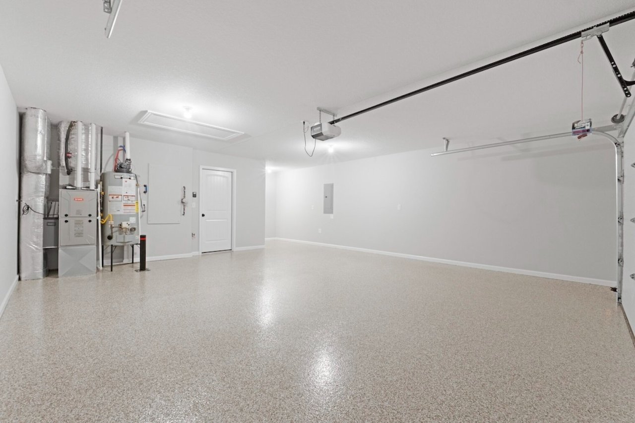 111 Sunset Dr