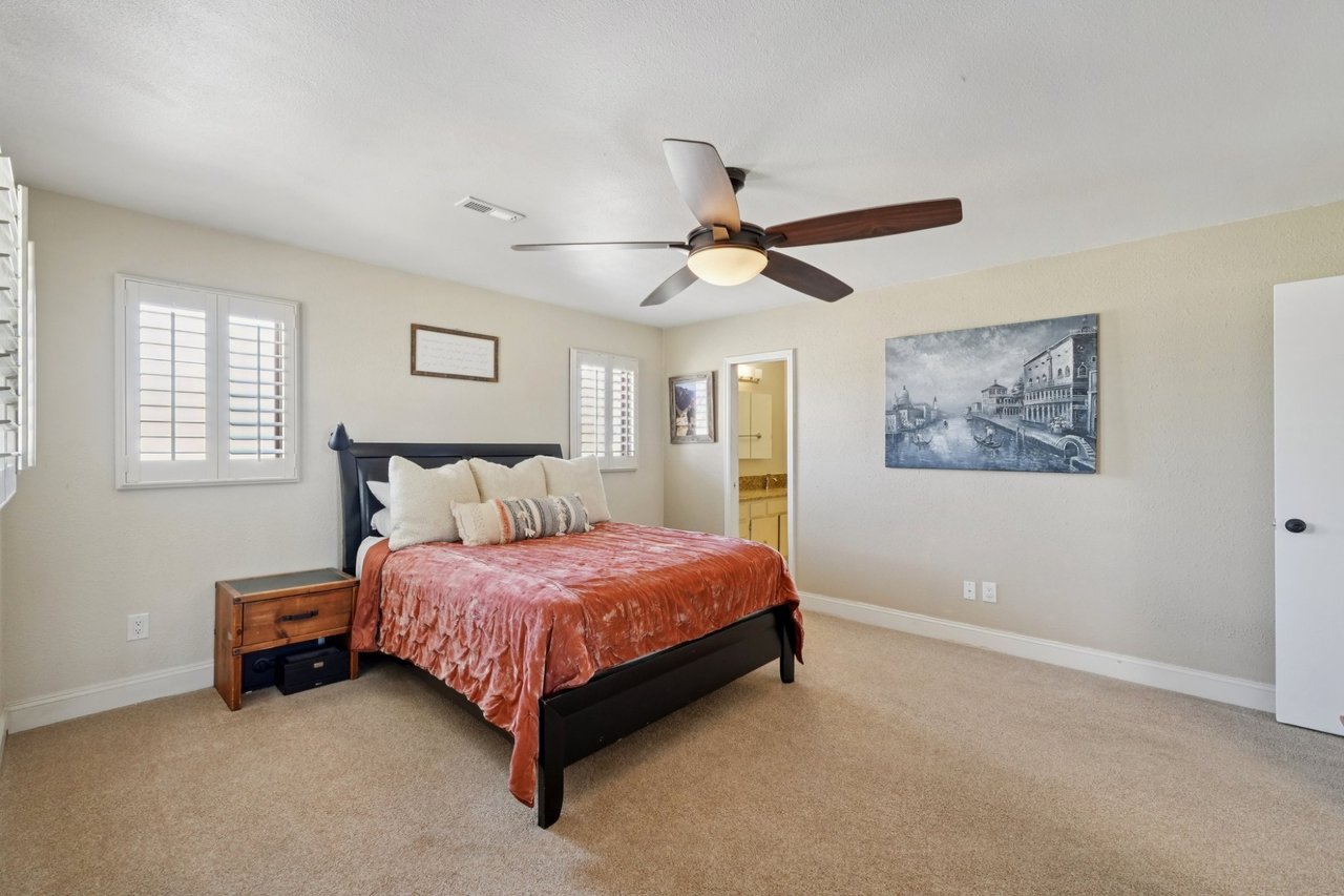 1003 W Camino Al Cielo Dr