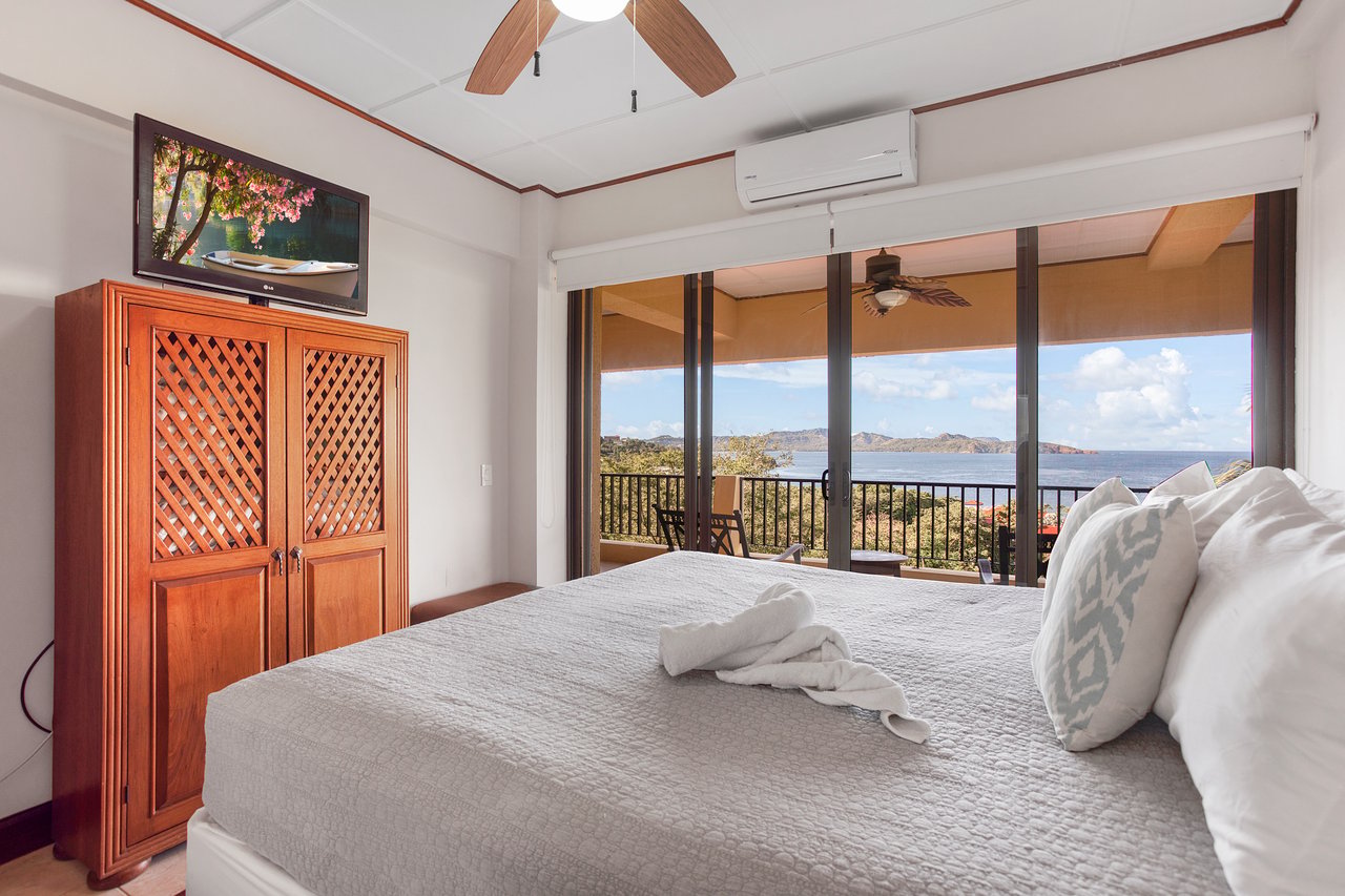 Presidential Suites #15 | Spectacular Ocean-View Condo Steps from Marina Flamingo