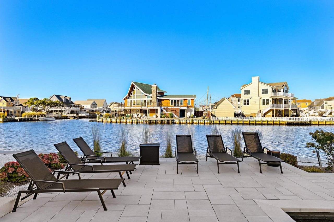 198 Bernard Drive, Manahawkin
