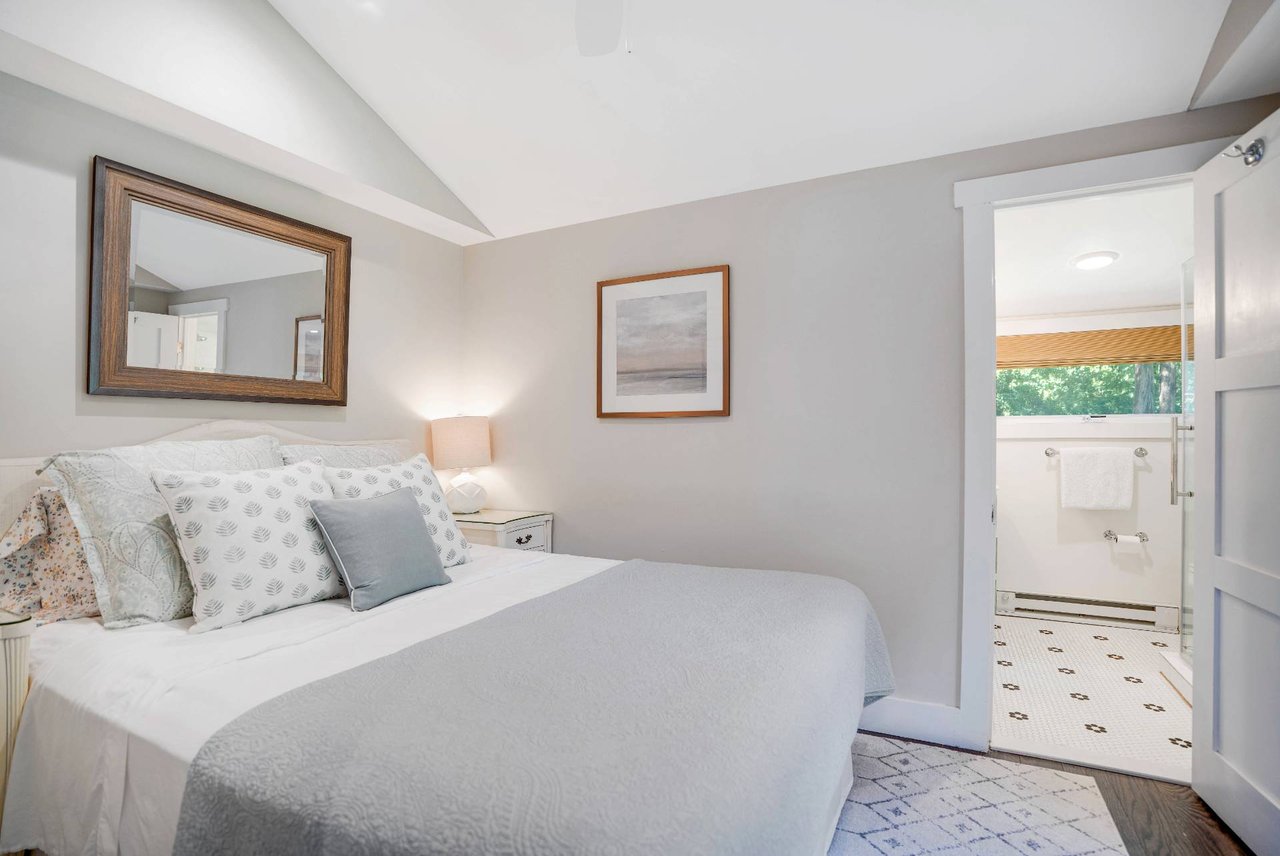 45 Towd Point Rd, Southampton