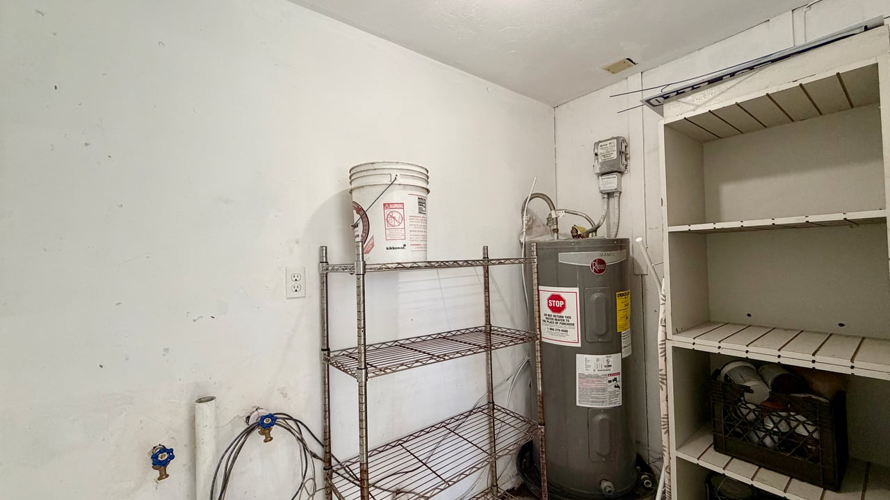 Casselberry Two-Bedroom Unit in Half-Duplex with Private Yard