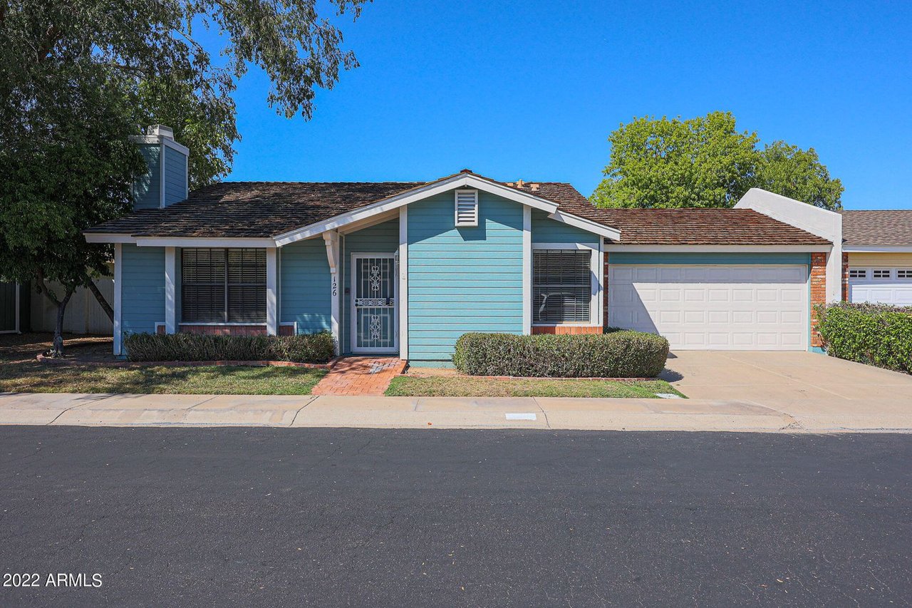 126 E Anderson Ave