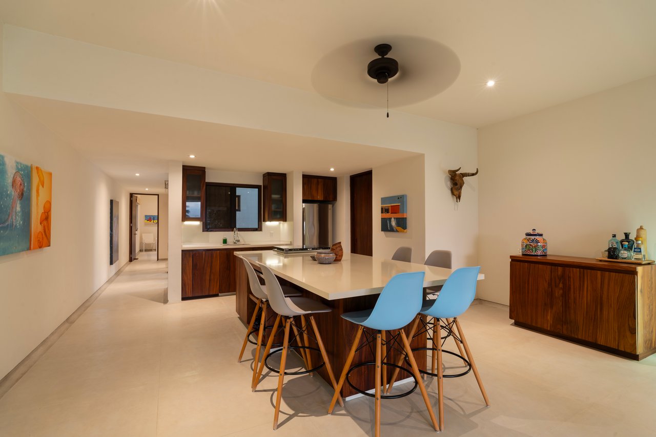 Marea Beachfront Villa I52