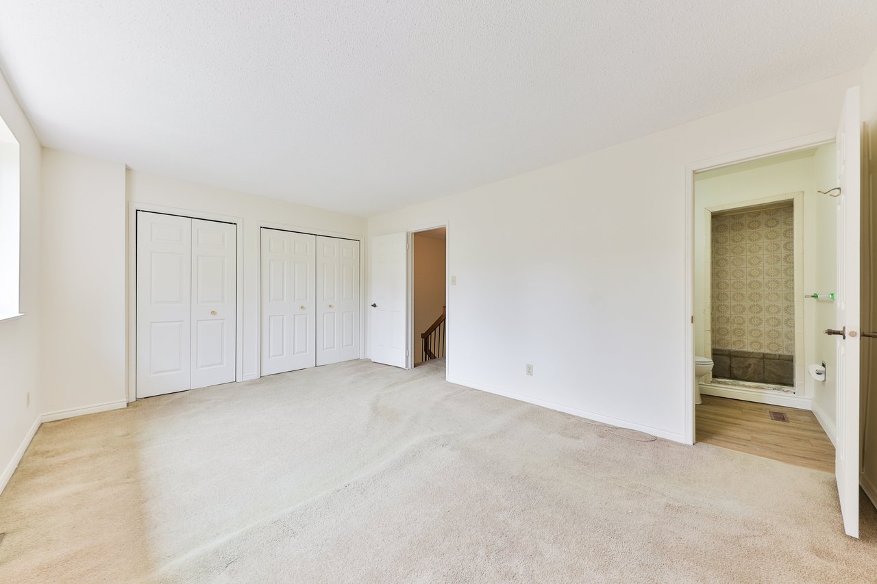 1160 Walden Circle #11