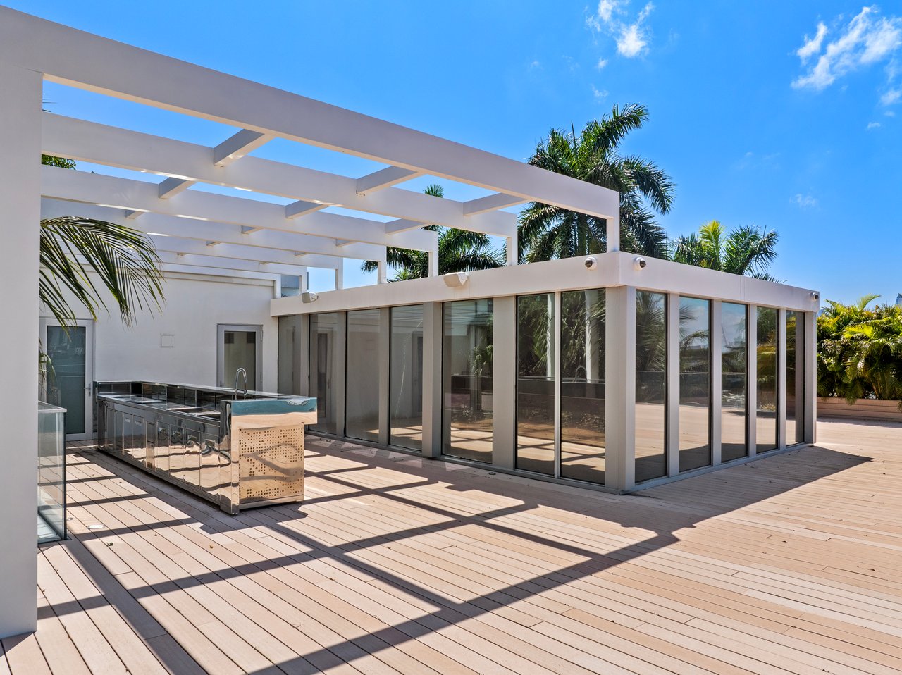 Mansion on N Venetian Way